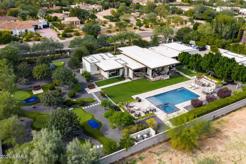 MLS - 7235 N Mockingbird Lane - Paradise