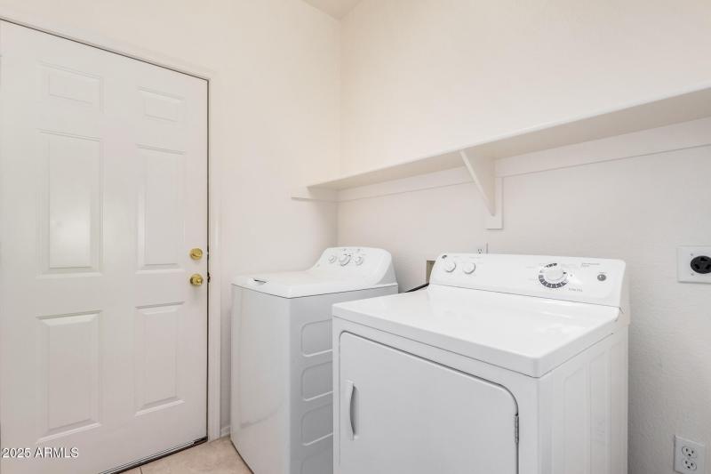 nice laundrey space