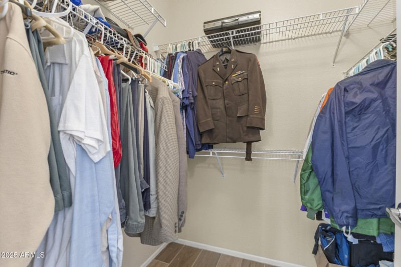 Walk in closet