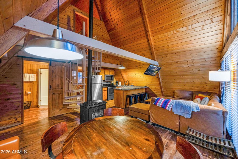 820 E Caribou Road, Munds Park 86017