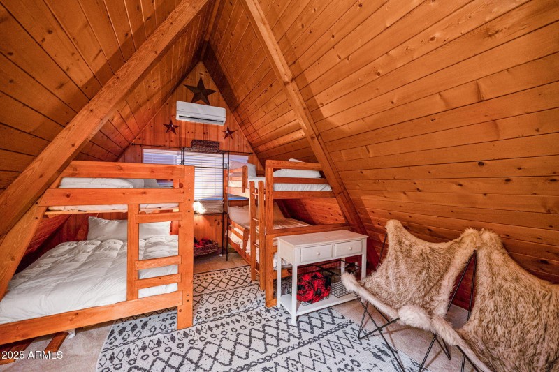 820 E Caribou Road, Munds Park 86017