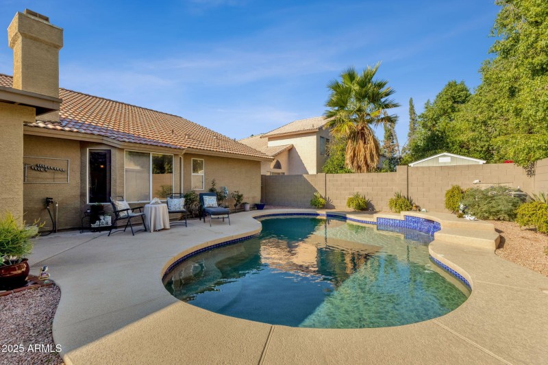 42-web-or-mls-4790-w-geronimo-st