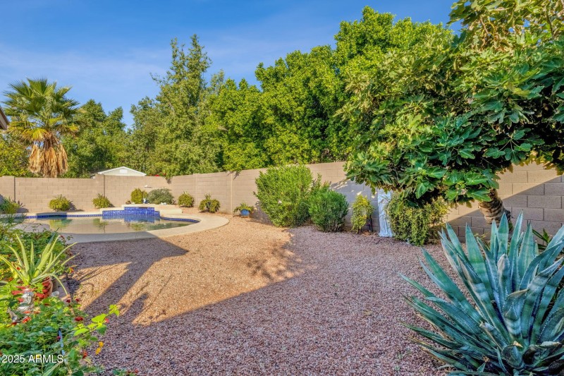 40-web-or-mls-4790-w-geronimo-st