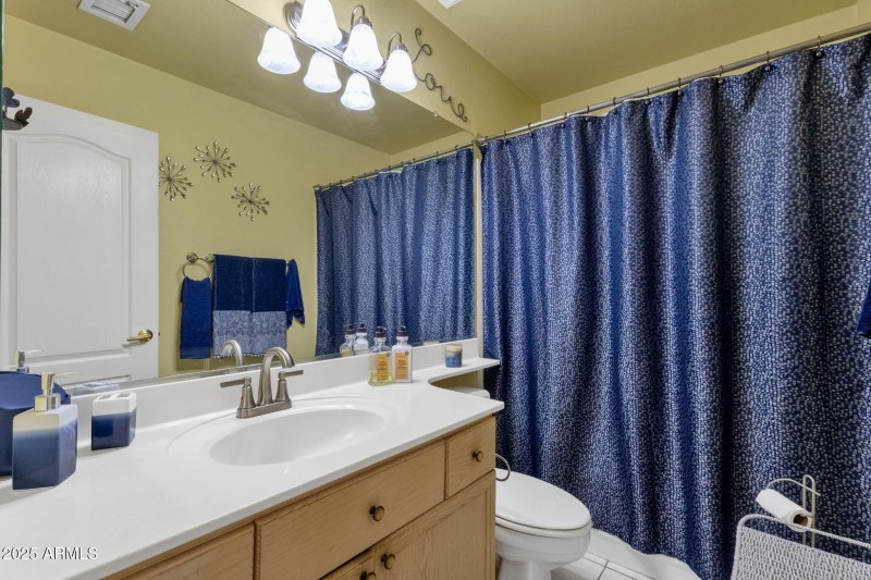 30-web-or-mls-4790-w-geronimo-st