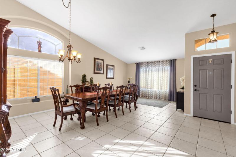 7-web-or-mls-4790-w-geronimo-st