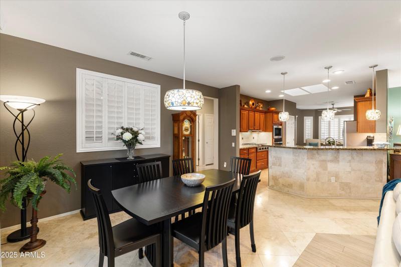 Dining toward Kitchen