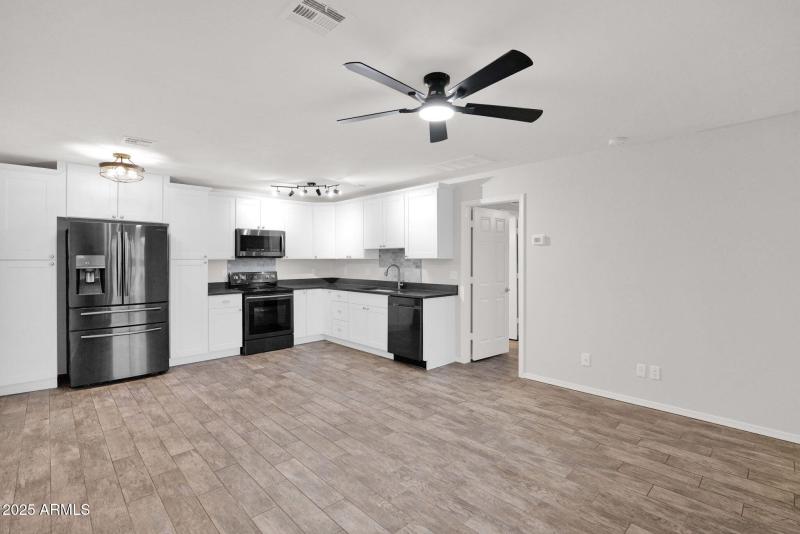 1440 N IDAHO RD 1021