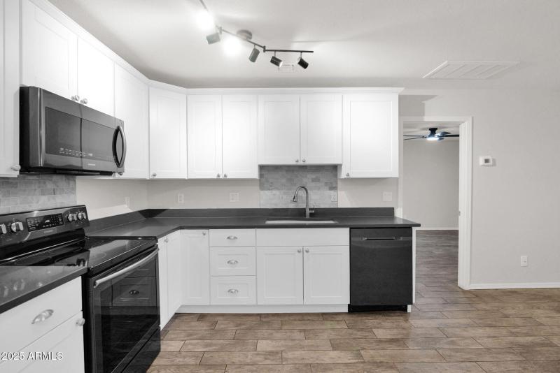 1440 N IDAHO RD 1021