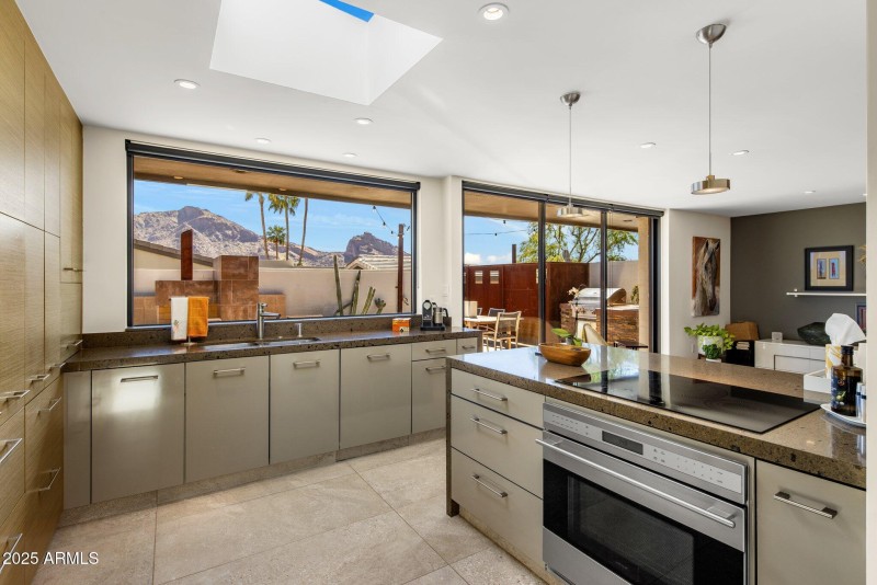 13-web-or-mls-D46A10217 copy