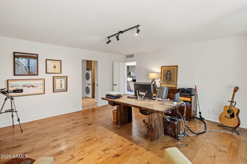 15-web-or-mls-D46A10232 copy