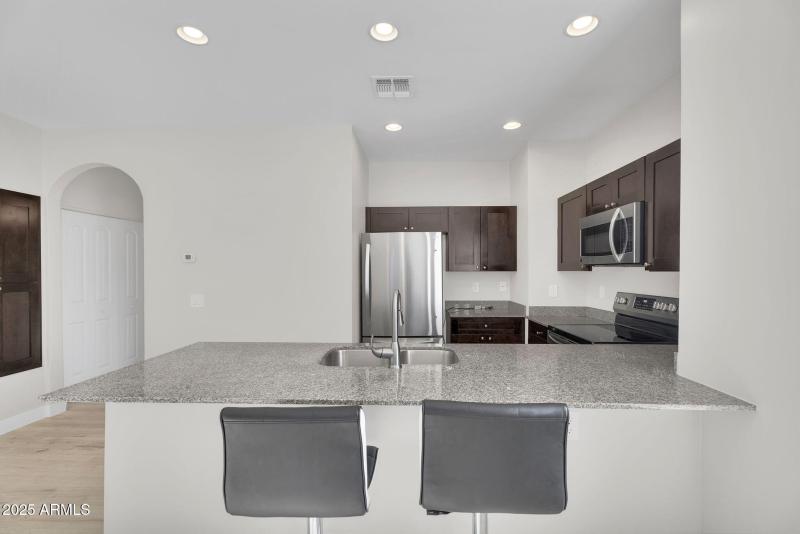 9-web-or-mls-854 S San Marcos Dr Apt 7c-