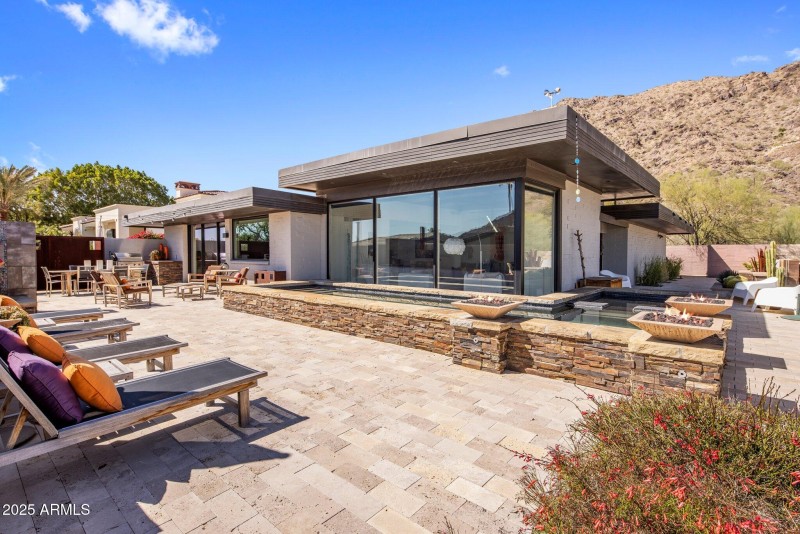 39-web-or-mls-D46A10393