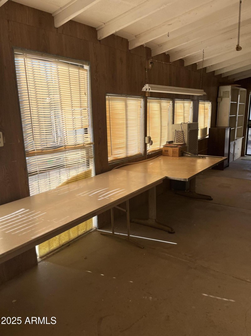 461 W 5th St AZ Room