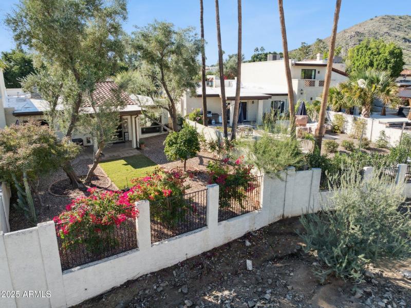 38-web-or-mls-4706-e-winston-dr