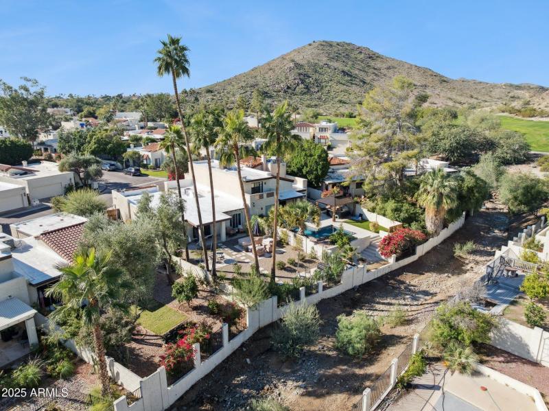 41-web-or-mls-4706-e-winston-dr