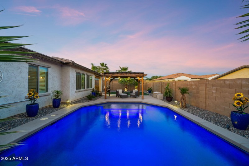 46-web-or-mls-2259-n-springfield-st