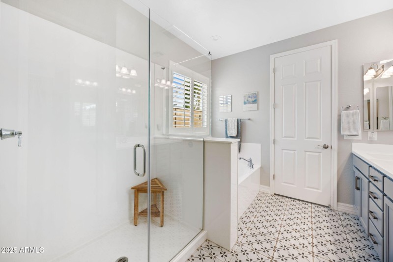 23-web-or-mls-2259-n-springfield-st