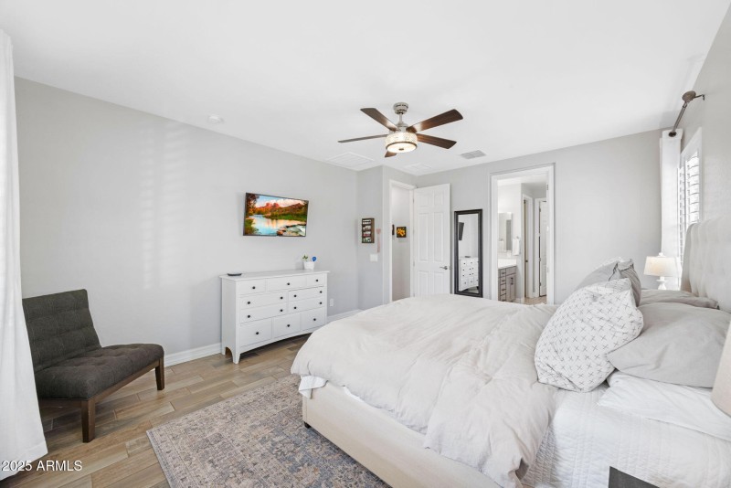 19-web-or-mls-2259-n-springfield-st