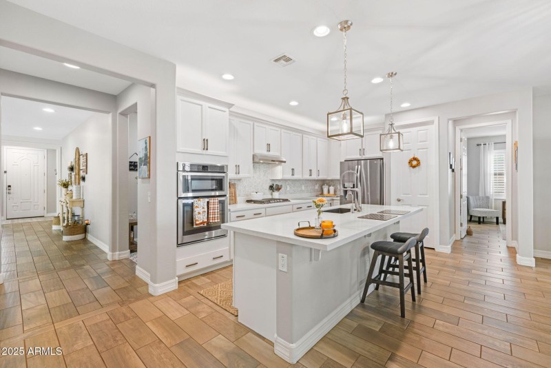 15-web-or-mls-2259-n-springfield-st