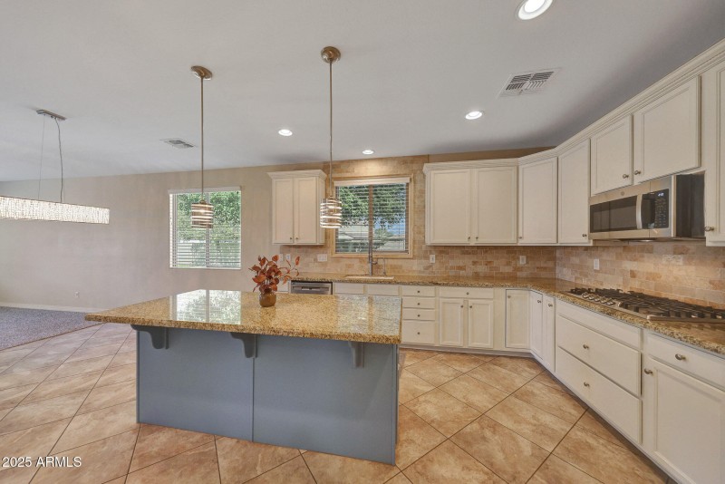 Island with Extra Cabinet Storage