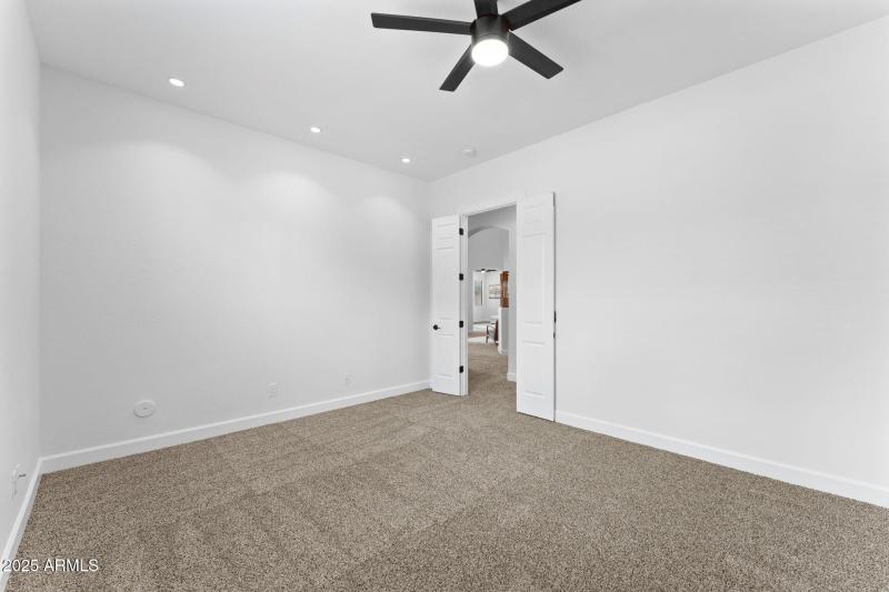 21-web-or-mls-020-office