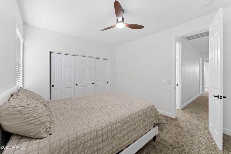 43-web-or-mls-042-bedroom