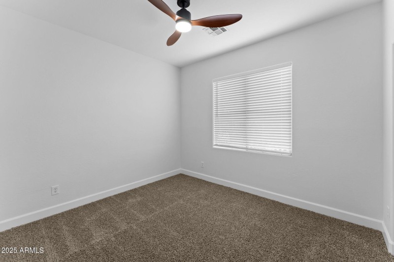 44-web-or-mls-043-bedroom