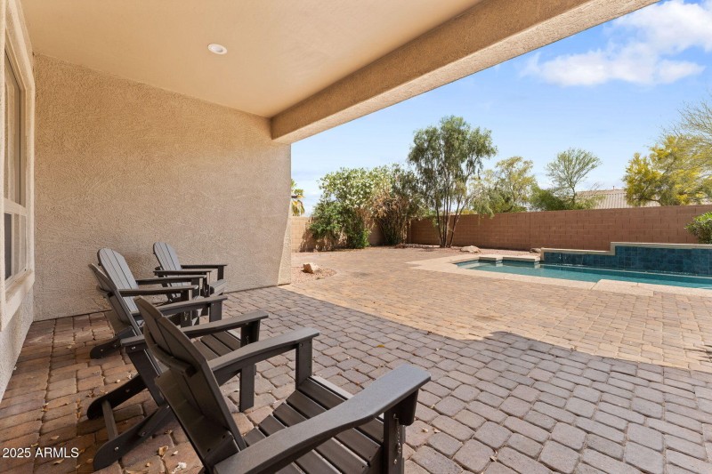 47-web-or-mls-046-rear-patio