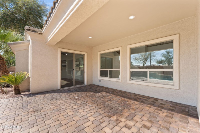 49-web-or-mls-066-rear-patio