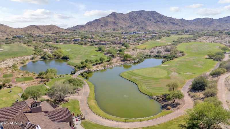 64-web-or-mls-20438-w-calle-encorvada