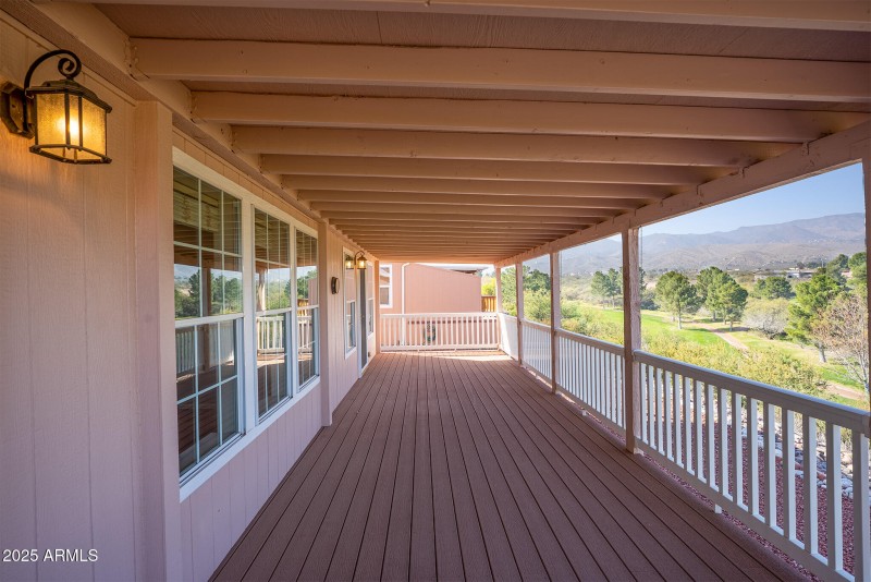 1216 Hogan_Exterior 2