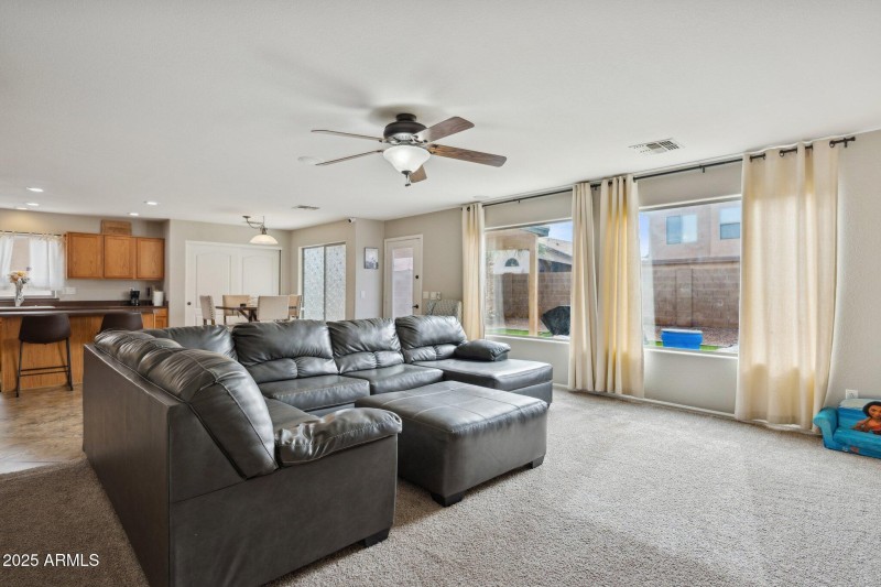 11-web-or-mls-41919-colby-dr