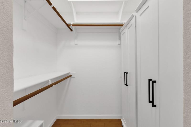 Master Walkin Closet