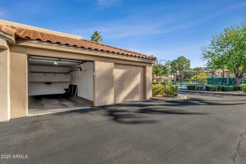 1-Car Garage