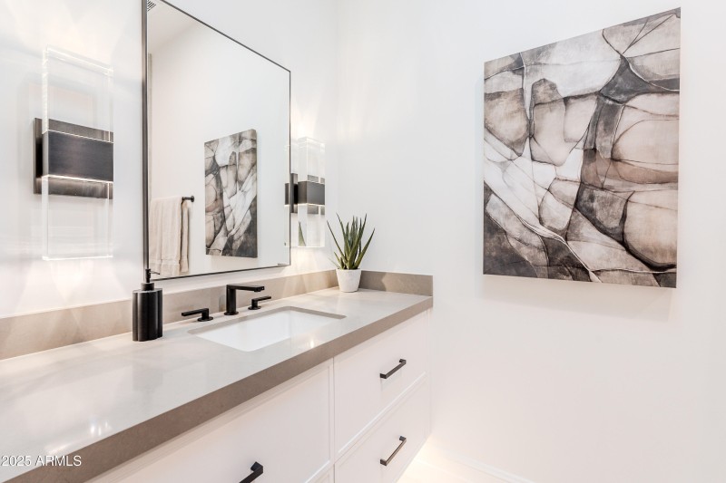 Guest Suite 2 Ensuite Bathroom