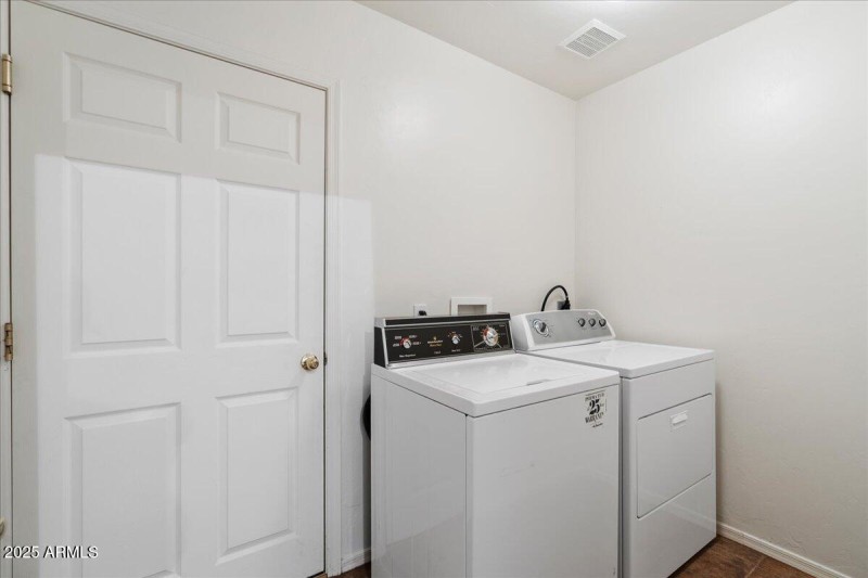 15-Laundry Room
