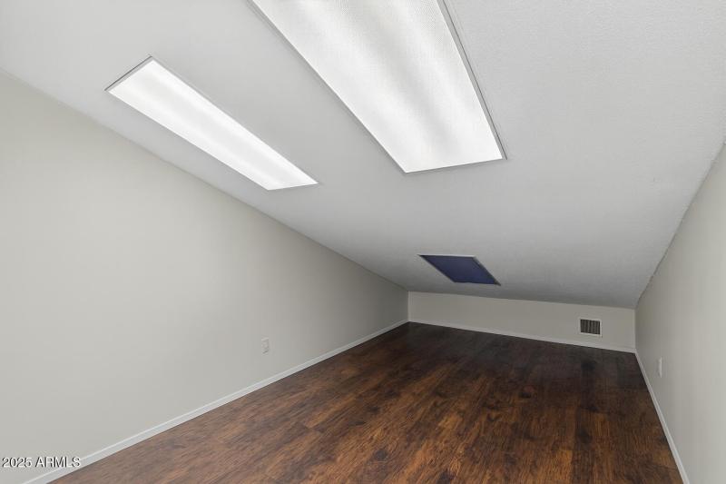 ChatGPT Image Nov 25, 2025, 01_26_03 PM