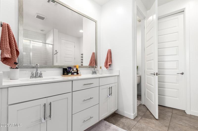 15 - Echo master bath