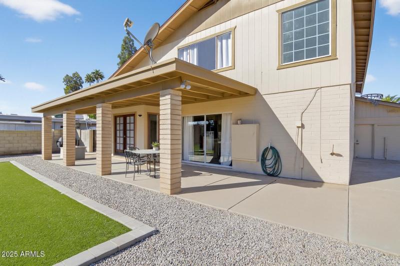 ChatGPT Image Nov 25, 2025, 03_00_44 PM