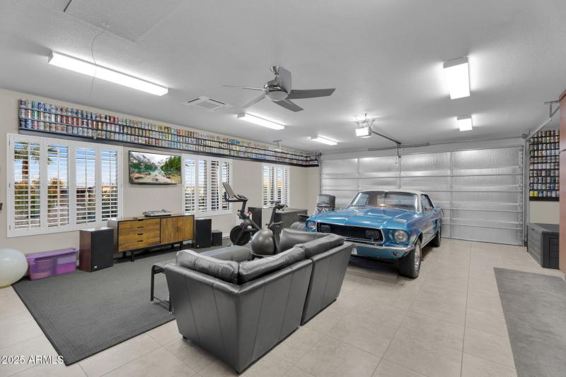 Bonus Room / Workshop