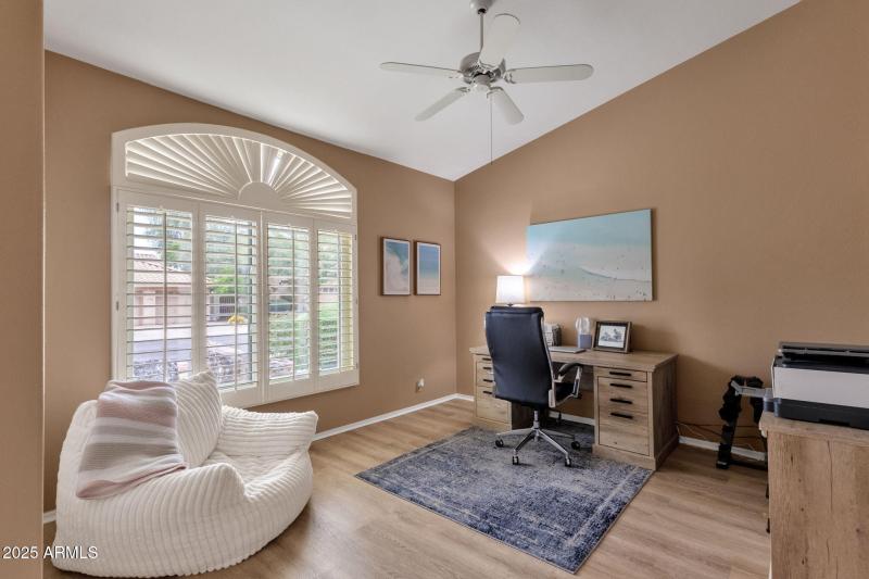 Home Office/Versatile Space