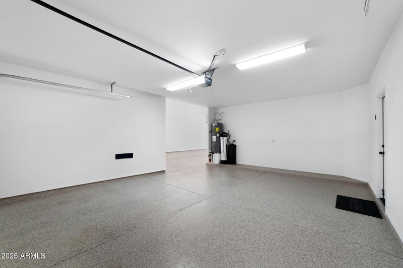 Extended length garage w/ Epoxy