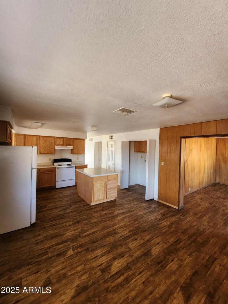 f-208-135-16594113_P9nbMOVx_4