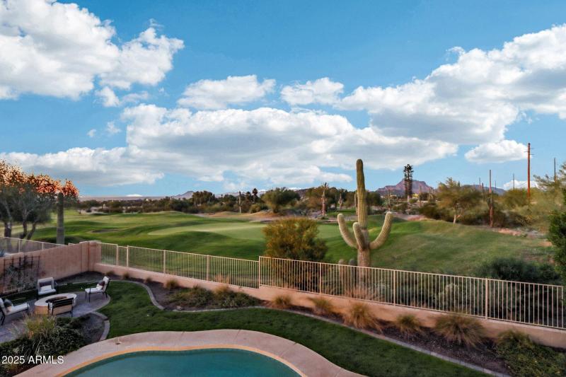 5-web-or-mls-N Saint Elias Cir-S2511-005