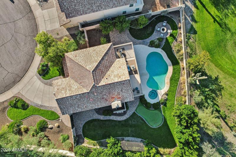 19-web-or-mls-N Saint Elias Cir-S2511-01