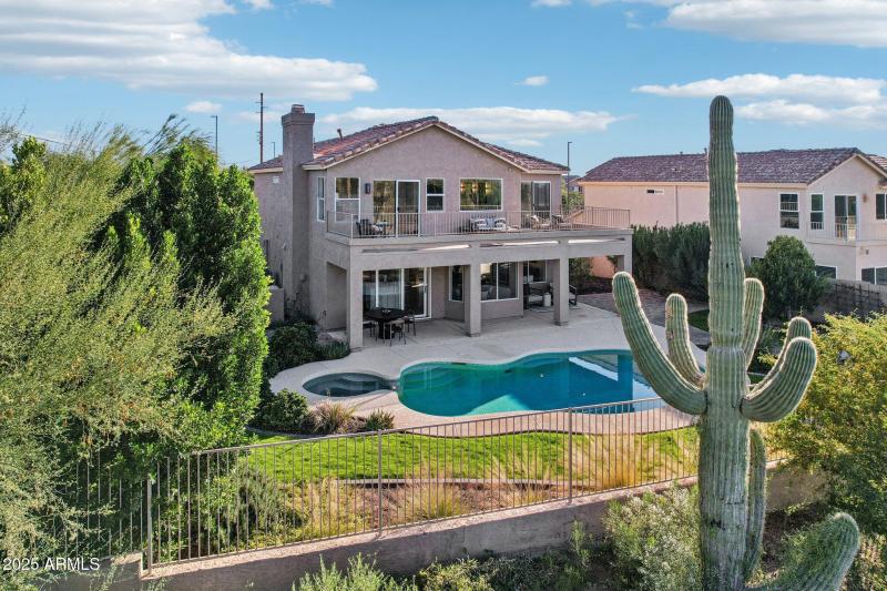 20-web-or-mls-N Saint Elias Cir-S2511-02