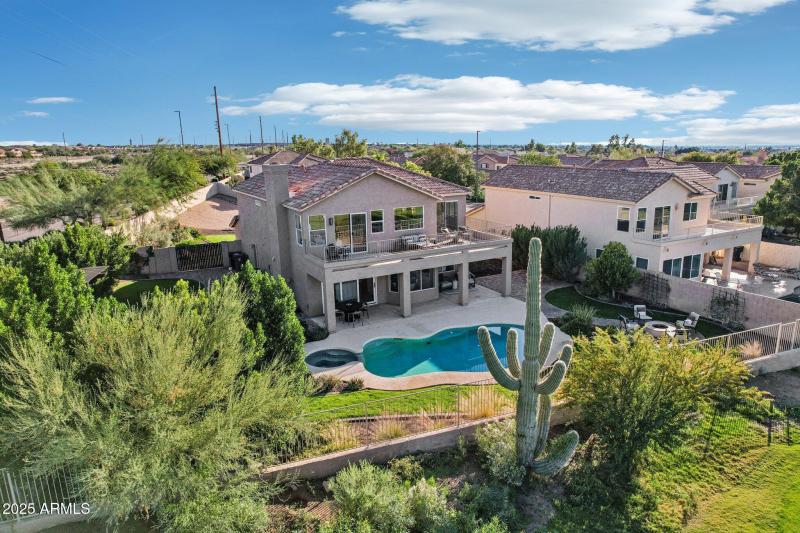 21-web-or-mls-N Saint Elias Cir-S2511-02