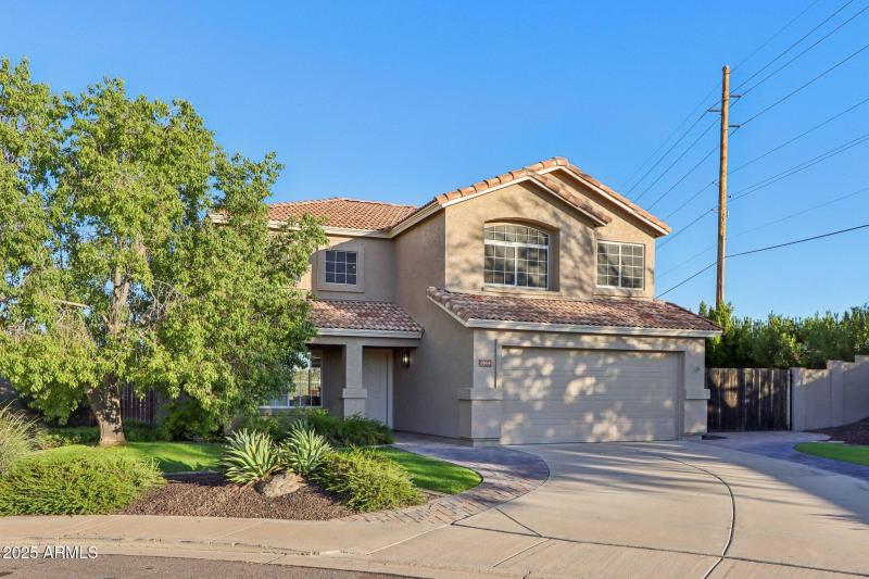 26-web-or-mls-N Saint Elias Cir-S2611-1-