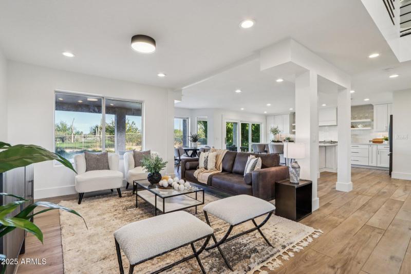 27-web-or-mls-N Saint Elias Cir-S2611-1-