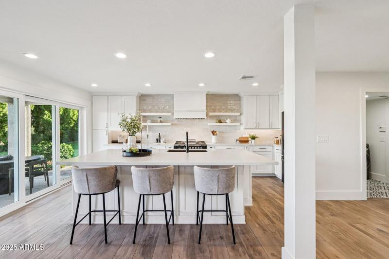 35-web-or-mls-N Saint Elias Cir-S2611-1-